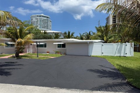 Propiedad comercial en venta en Lauderdale-by-the-Sea, Florida № 1678908 - foto 5