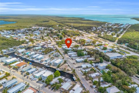 House in Key Largo, Florida 4 bedrooms, 139.54 sq.m. № 2068040 - photo 7