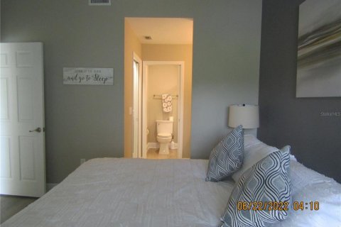 Condo in Sarasota, Florida, 2 bedrooms  № 1512986 - photo 18