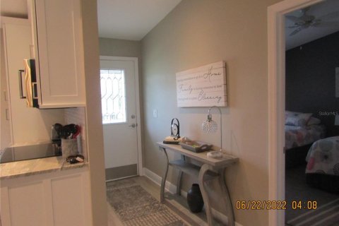 Condo in Sarasota, Florida, 2 bedrooms  № 1512986 - photo 3