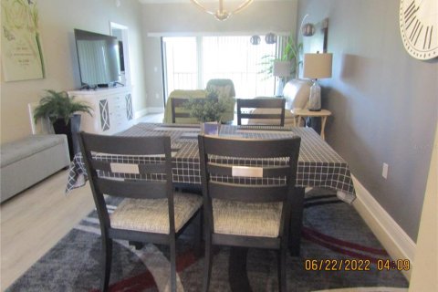 Condo in Sarasota, Florida, 2 bedrooms  № 1512986 - photo 13