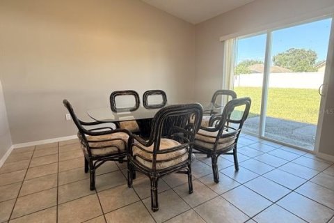 Villa ou maison à vendre à Kissimmee, Floride: 4 chambres, 169.27 m2 № 2429156 - photo 6