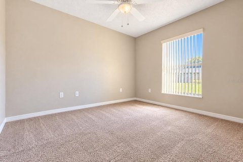 Villa ou maison à vendre à Kissimmee, Floride: 4 chambres, 169.27 m2 № 2429156 - photo 13