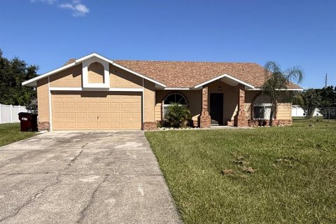 Villa ou maison à Kissimmee, Floride 4 chambres, 169.27 m2 № 2429156
