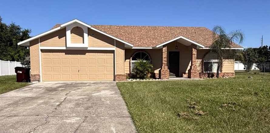 Villa ou maison à Kissimmee, Floride 4 chambres, 169.27 m2 № 2429156