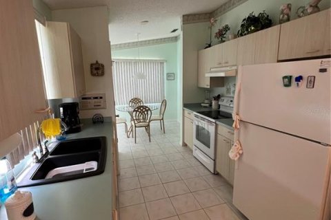 Casa en alquiler en Lady Lake, Florida, 2 dormitorios, 96.62 m2 № 2204579 - foto 3