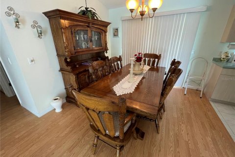 Casa en alquiler en Lady Lake, Florida, 2 dormitorios, 96.62 m2 № 2204579 - foto 7