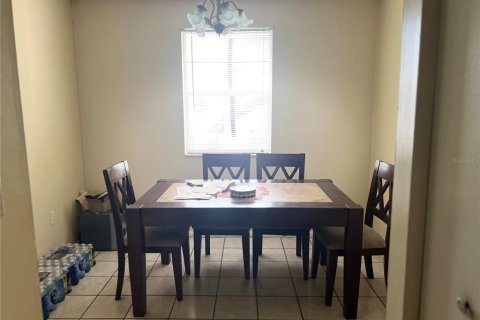 Condo in Tampa, Florida, 2 bedrooms  № 704708 - photo 3