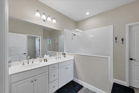 House in Englewood, Florida 4 bedrooms, 191.94 sq.m. № 1734577 - photo 18