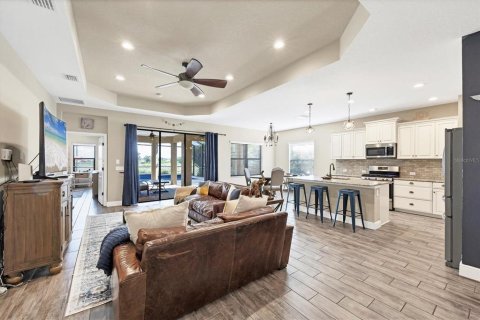 House in Englewood, Florida 4 bedrooms, 191.94 sq.m. № 1734577 - photo 5