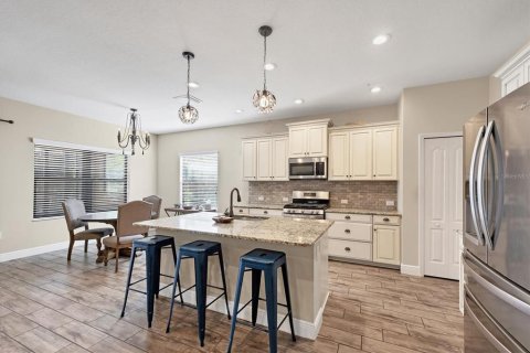House in Englewood, Florida 4 bedrooms, 191.94 sq.m. № 1734577 - photo 9