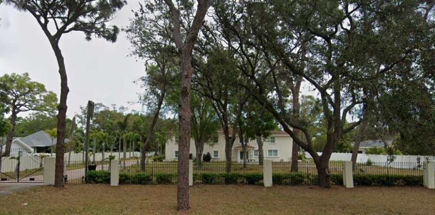 Villa ou maison à Seminole, Floride 4 chambres, 524.43 m2 № 1911714