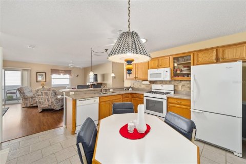 House in The Villages, Florida 2 bedrooms, 107.4 sq.m. № 1531597 - photo 20