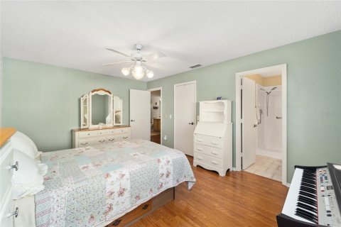 House in The Villages, Florida 2 bedrooms, 107.4 sq.m. № 1531597 - photo 24