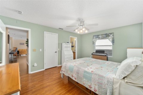 House in The Villages, Florida 2 bedrooms, 107.4 sq.m. № 1531597 - photo 23