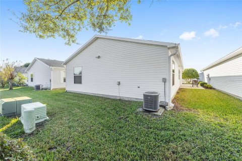 House in The Villages, Florida 2 bedrooms, 107.4 sq.m. № 1531597 - photo 29