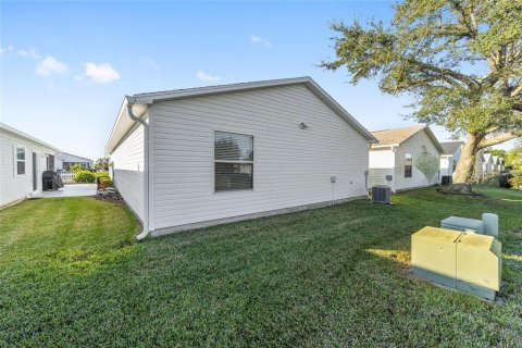 House in The Villages, Florida 2 bedrooms, 107.4 sq.m. № 1531597 - photo 30