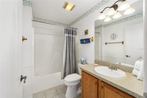 House in The Villages, Florida 2 bedrooms, 107.4 sq.m. № 1531597 - photo 28