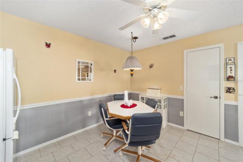 House in The Villages, Florida 2 bedrooms, 107.4 sq.m. № 1531597 - photo 21