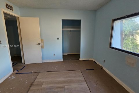 Commercial property in Lauderhill, Florida 279.91 sq.m. № 2051076 - photo 23