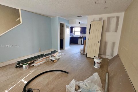 Commercial property in Lauderhill, Florida 279.91 sq.m. № 2051076 - photo 17