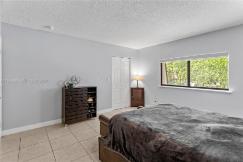 Commercial property in Lauderhill, Florida 279.91 sq.m. № 2051076 - photo 11