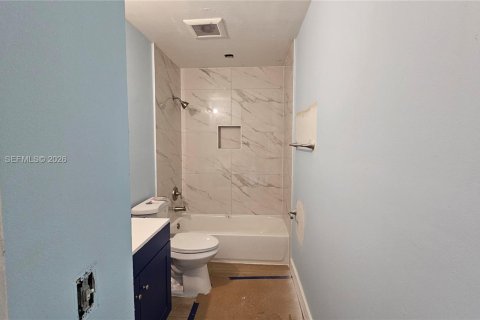 Commercial property in Lauderhill, Florida 279.91 sq.m. № 2051076 - photo 26