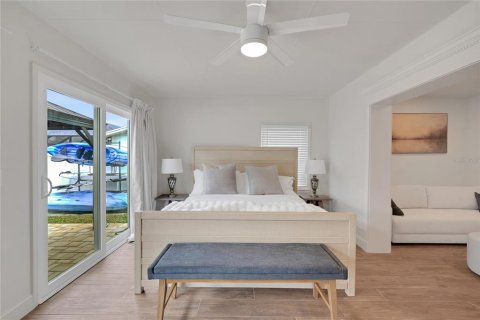 Casa en venta en Tampa, Florida, 6 dormitorios, 234.76 m2 № 1840290 - foto 21