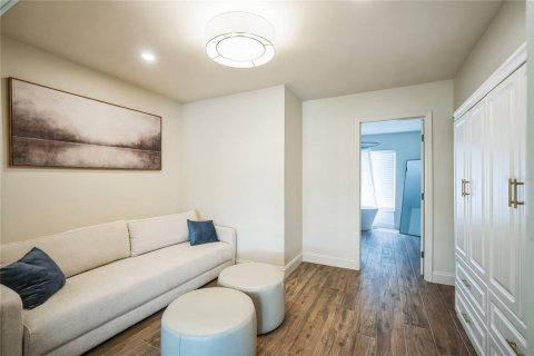 Casa en venta en Tampa, Florida, 6 dormitorios, 234.76 m2 № 1840290 - foto 29