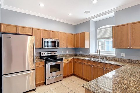 Adosado en venta en Tampa, Florida, 4 dormitorios, 192.12 m2 № 1771987 - foto 7