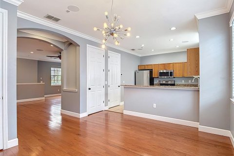 Adosado en venta en Tampa, Florida, 4 dormitorios, 192.12 m2 № 1771987 - foto 14