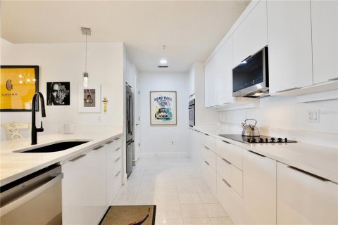 Copropriété à vendre à Orlando, Floride: 2 chambres, 175.12 m2 № 2408788 - photo 11