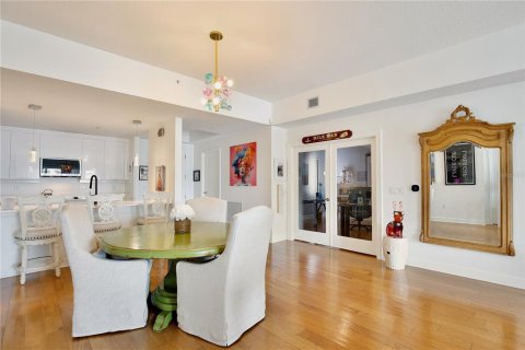Copropriété à vendre à Orlando, Floride: 2 chambres, 175.12 m2 № 2408788 - photo 4