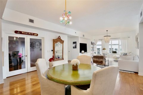 Copropriété à vendre à Orlando, Floride: 2 chambres, 175.12 m2 № 2408788 - photo 6