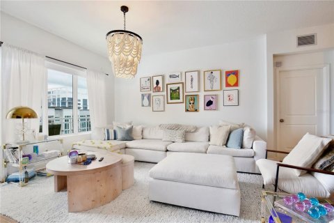 Copropriété à vendre à Orlando, Floride: 2 chambres, 175.12 m2 № 2408788 - photo 8