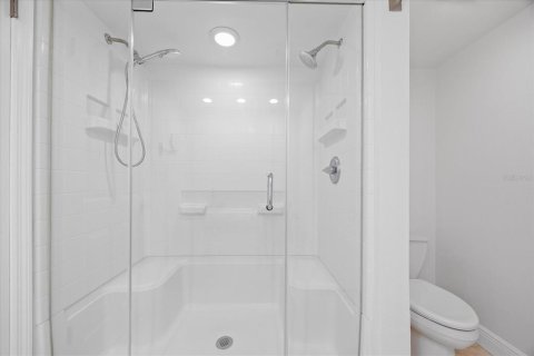Condo in Belleair, Florida, 2 bedrooms  № 2103129 - photo 21