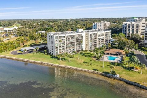 Condominio en Belleair, Florida, 2 dormitorios  № 2103129
