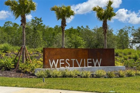 House in Kissimmee, Florida 3 bedrooms, 144.93 sq.m. № 2227087 - photo 3