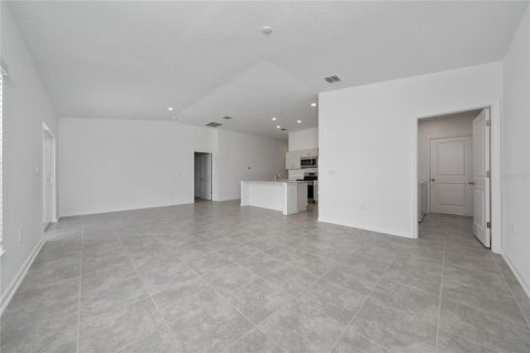 House in Kissimmee, Florida 3 bedrooms, 144.93 sq.m. № 2227087 - photo 25