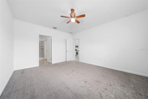 House in Kissimmee, Florida 3 bedrooms, 144.93 sq.m. № 2227087 - photo 13