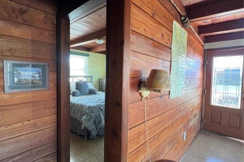 House in Matlacha, Florida 1 bedroom, 43.48 sq.m. № 2218044 - photo 15