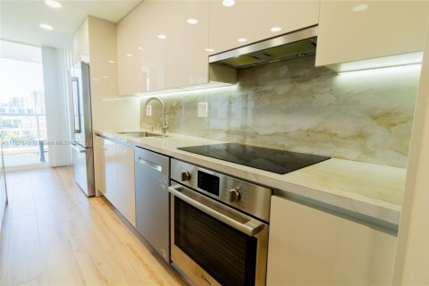 Condo in Sunny Isles Beach, Florida, 2 bedrooms  № 1867511 - photo 20