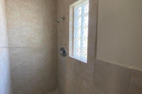 Villa ou maison à louer à Riviera Beach, Floride: 4 chambres, 98.1 m2 № 2045718 - photo 5