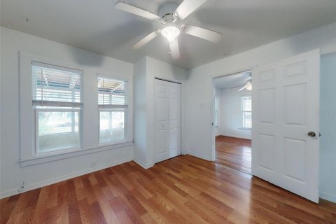 Propiedad comercial en venta en New Smyrna Beach, Florida, 221.48 m2 № 1723612 - foto 21