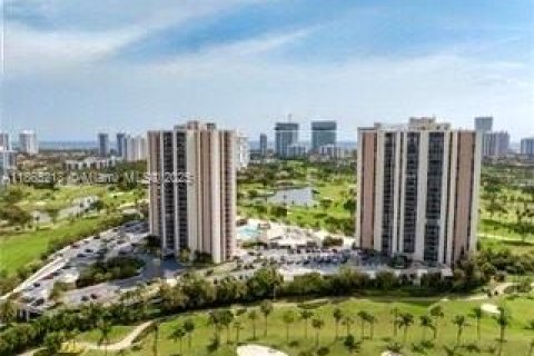 Купить кондоминиум в Авентура, Флорида 2 спальни, 105.72м2, № 1963270 - фото 2