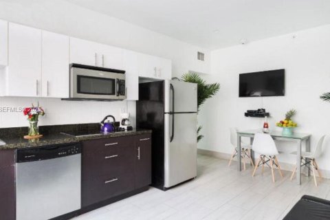 Immobilier commercial à vendre à Miami Beach, Floride: 75.81 m2 № 1987584 - photo 2