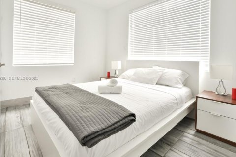 Immobilier commercial à vendre à Miami Beach, Floride: 75.81 m2 № 1987584 - photo 5