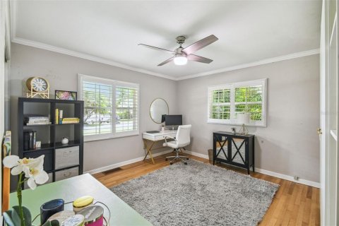 House in Maitland, Florida 3 bedrooms, 188.03 sq.m. № 1829815 - photo 24