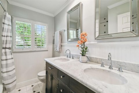 House in Maitland, Florida 3 bedrooms, 188.03 sq.m. № 1829815 - photo 22