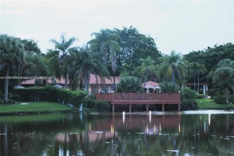 Купить кондоминиум в Плантация, Флорида 2 спальни, 89.65м2, № 1730815 - фото 8